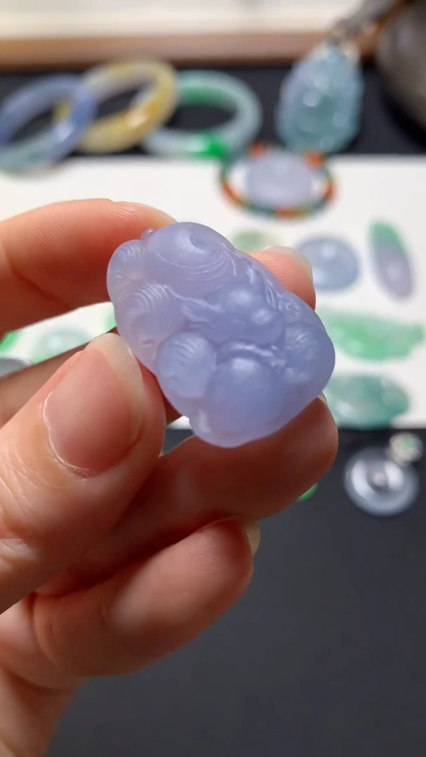 未镶嵌定制翡翠0114726003   28.8*19*7.6