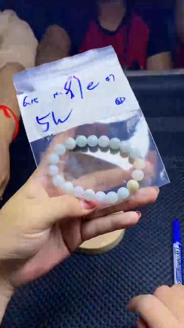 定制翡翠未镶嵌天然缅甸A货翡翠，多样性发货只发其一