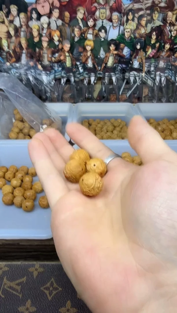 猴头核桃吊坠阿修罗   红色