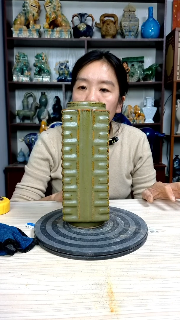 经典精美复古风格瓷器
