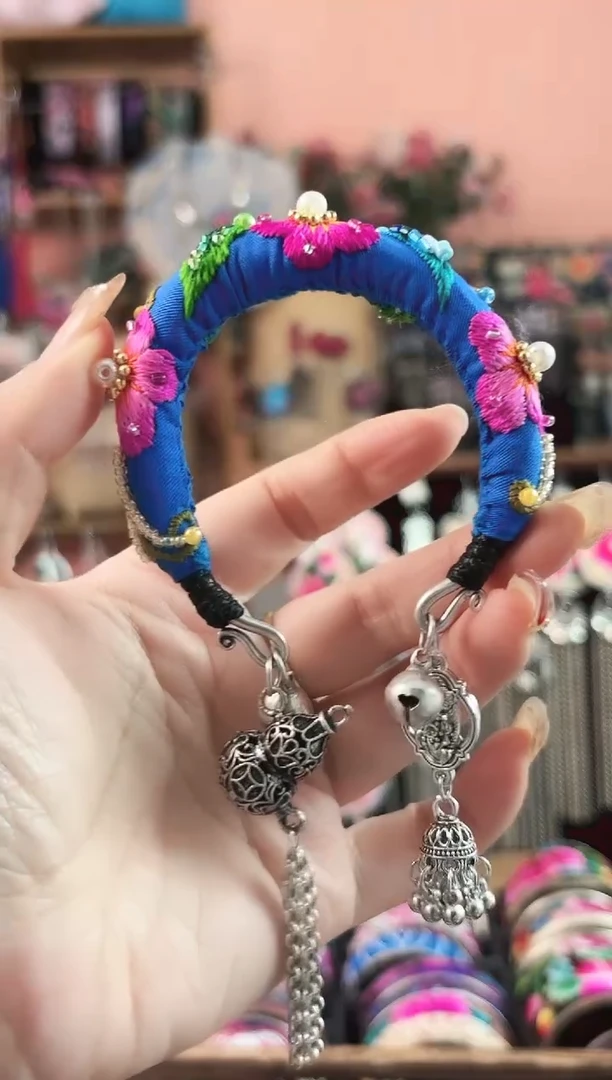 艺枝独绣手工饰品105