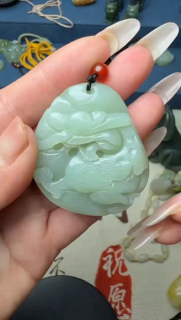 颈饰未镶嵌和田玉1