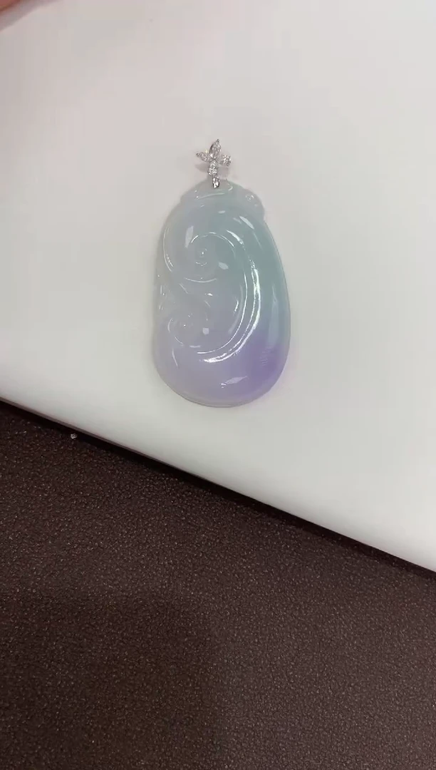 翡翠18K金镶嵌吊坠(赠链)天然缅甸a货翡翠