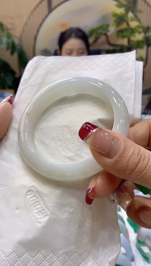 【闪购商品】翡翠手镯未镶嵌99908391