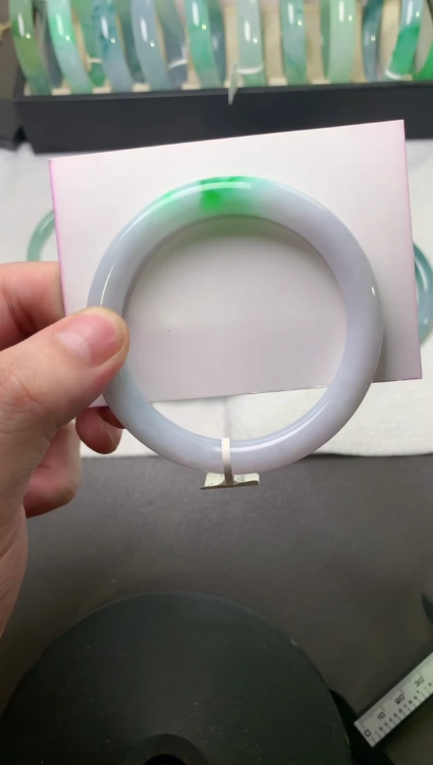 未镶嵌手镯（圆镯）翡翠56.5*9.6*8.8