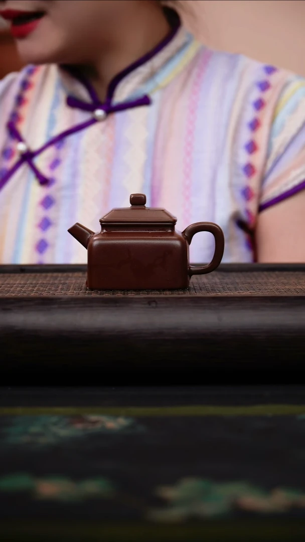 茶壶紫砂四方德钟