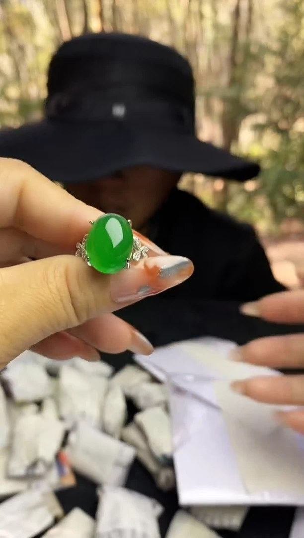 满色吊坠 所见即所得！！