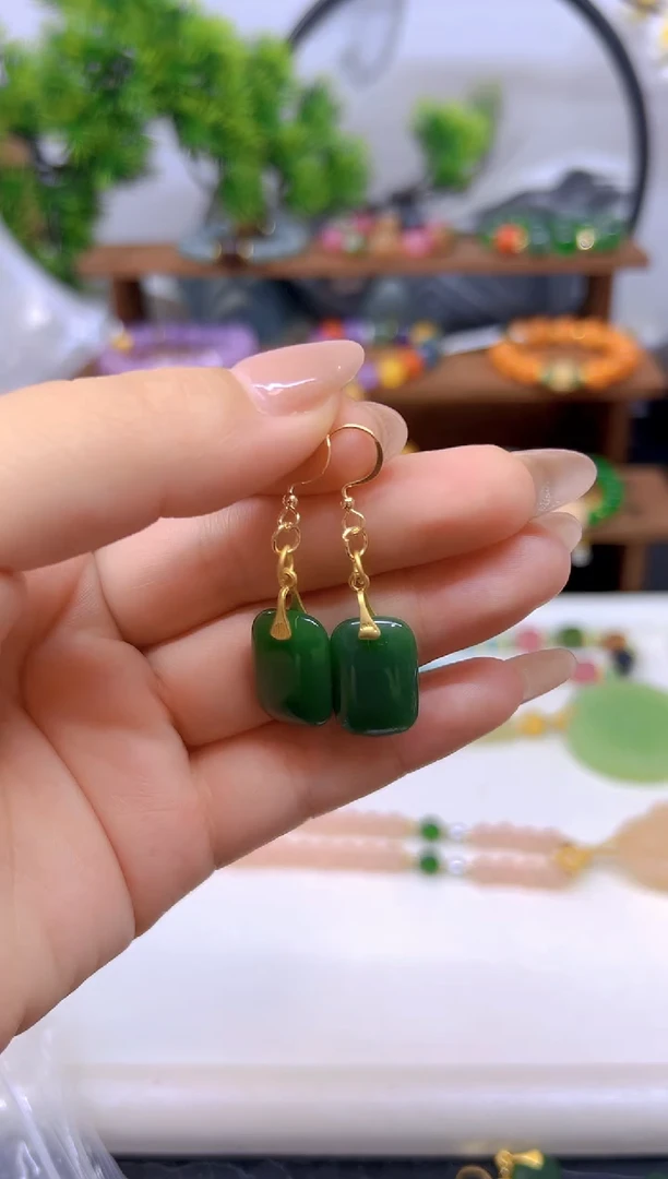 和田玉（碧玉）14K金镶嵌耳饰E171