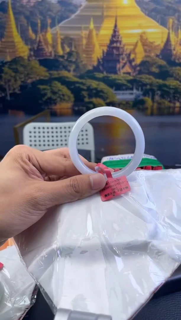 未镶嵌手镯翡翠翡翠手镯