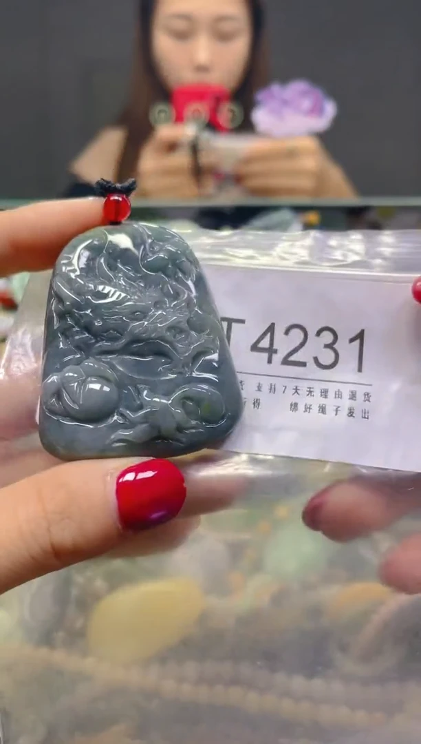 颈饰未镶嵌翡翠/T/翡翠A货，一件也是批发价