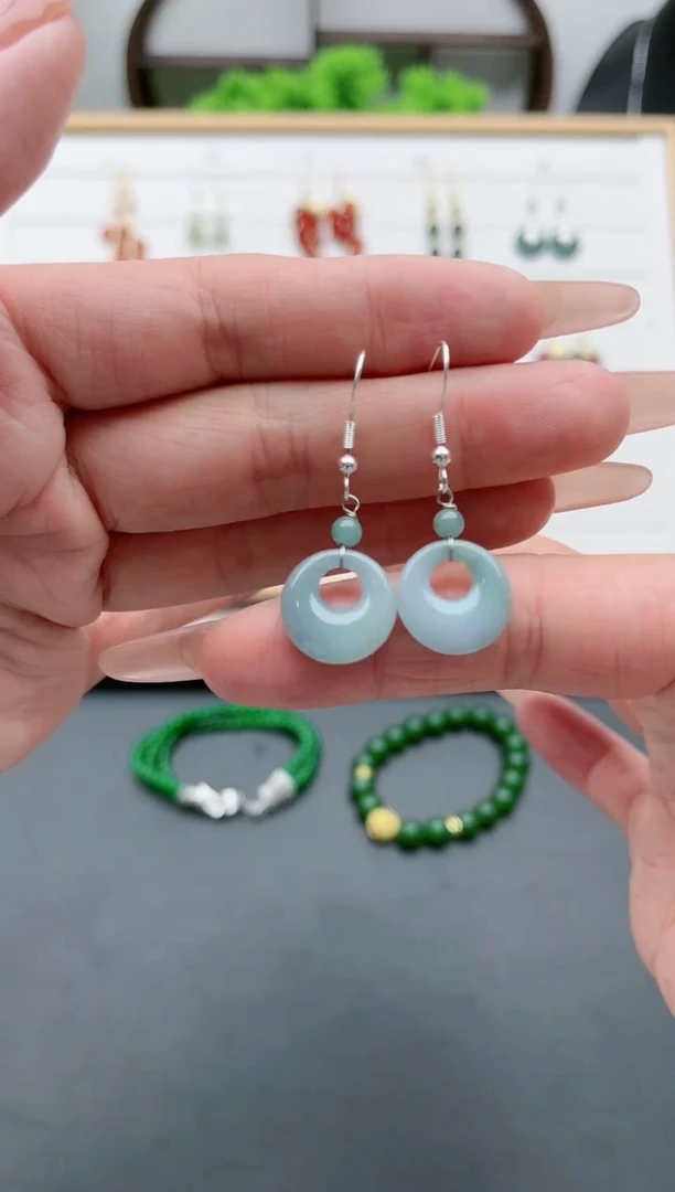 【闪购商品】翡翠耳饰银S925镶嵌10A公主扣