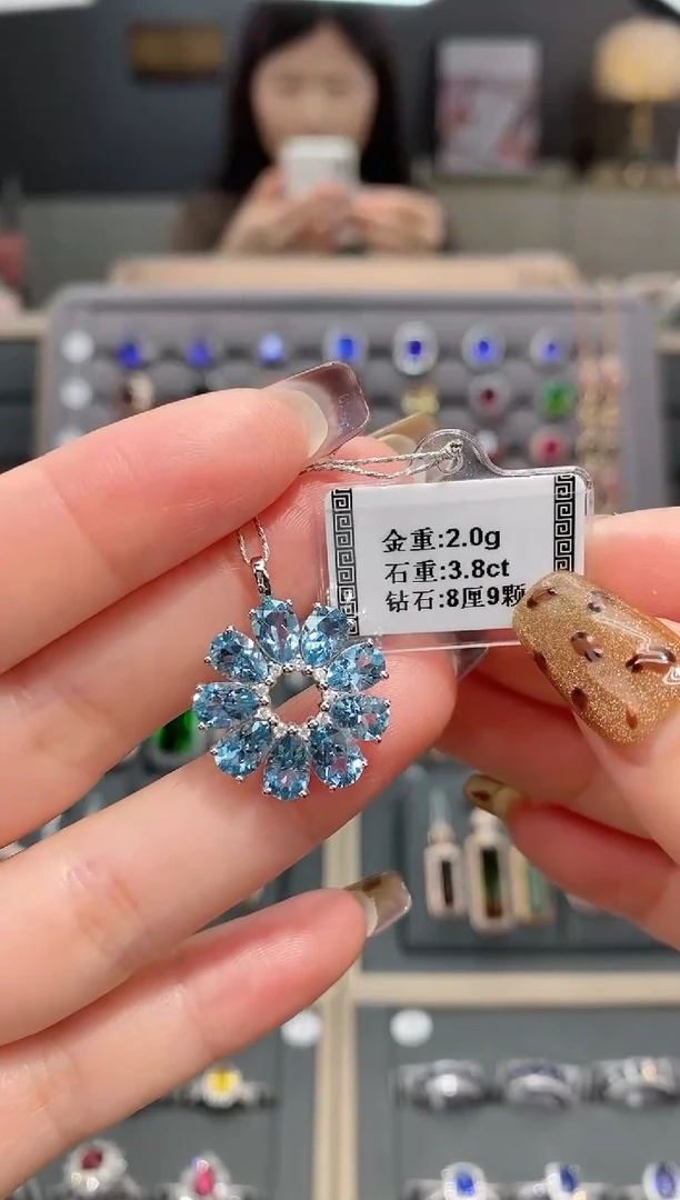 【闪购商品】海蓝宝石颈饰18K金镶嵌3.8配钻