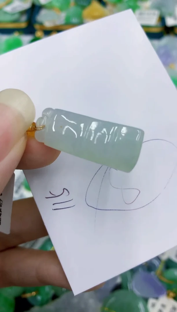 翡翠未镶嵌颈饰11111111111