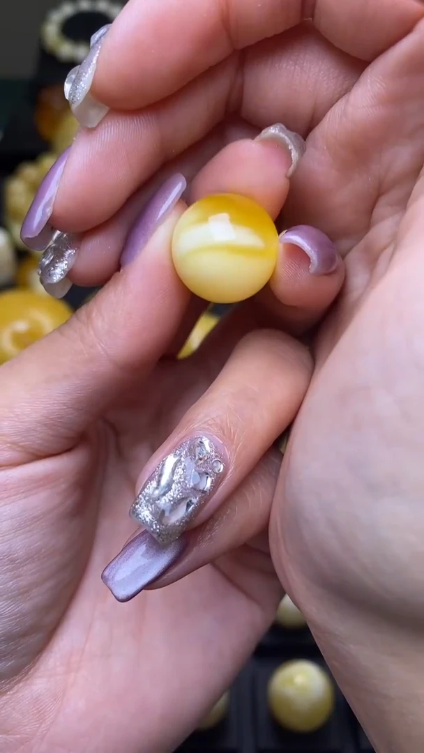 【闪购商品】琥珀裸石未镶嵌葵. 32