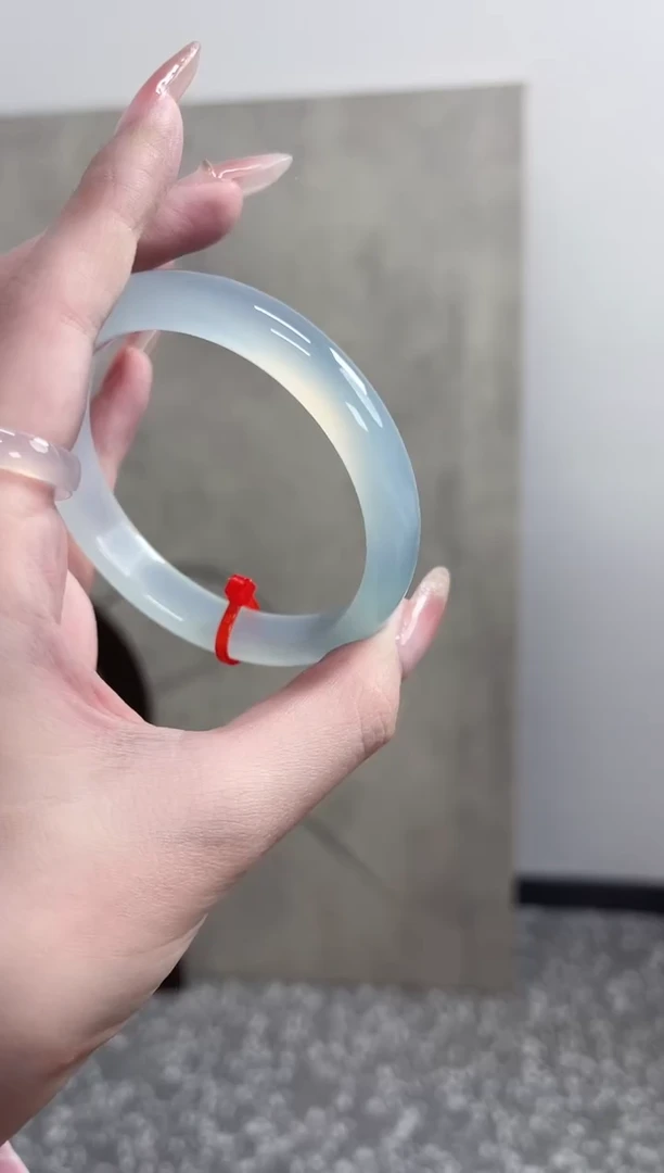 【闪购商品】玛瑙/玉髓手镯未镶嵌59-60圈 需要包容