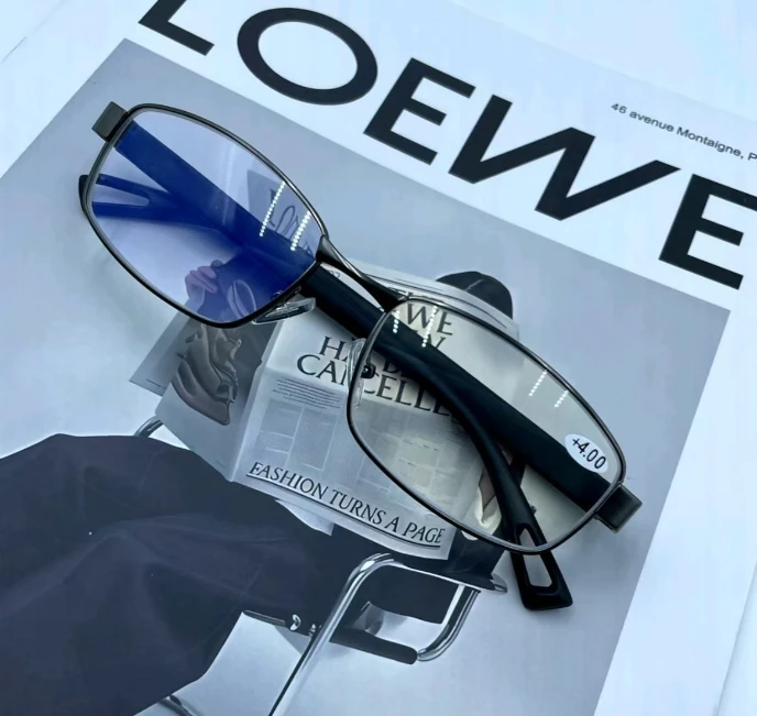 PC腿全框镀膜老花镜男款高清