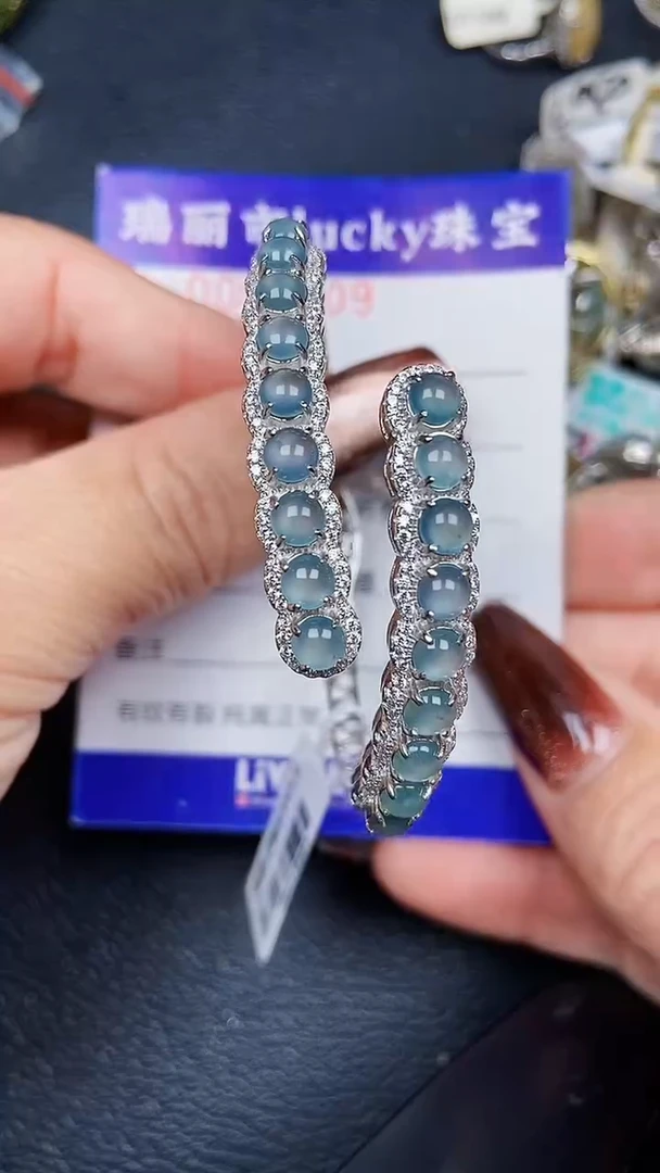 颈饰银S925镶嵌翡翠8209