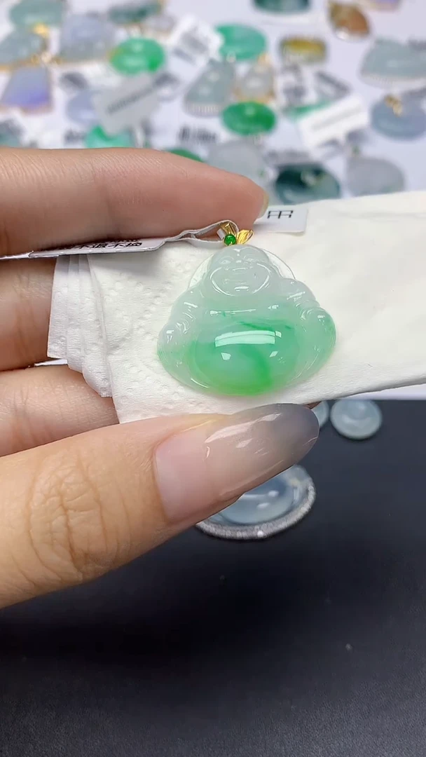 翡翠18K金镶嵌颈饰天然缅甸a货翡翠