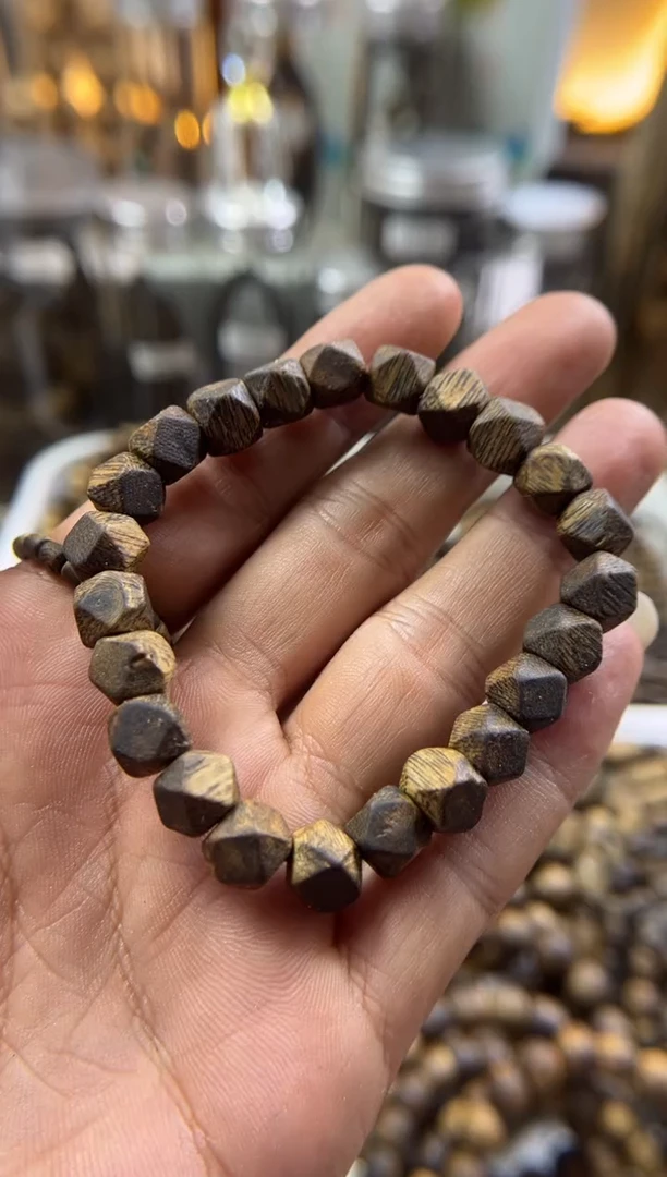 【闪购商品】沉香手串99沉新款绿棋钻石珠 多样性选其一