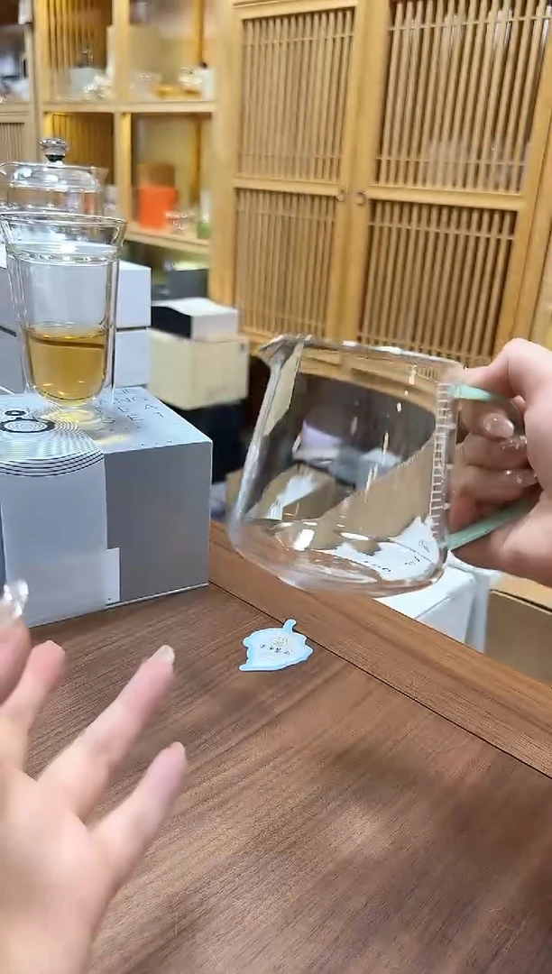 290号绿玉刻度杯