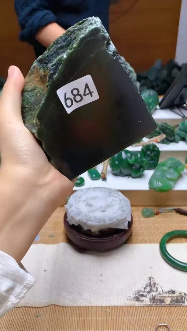 未镶嵌和田玉（碧玉）珠宝半成品1