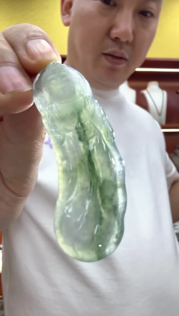 翡翠挂件未镶嵌A货翡翠多样性孤品