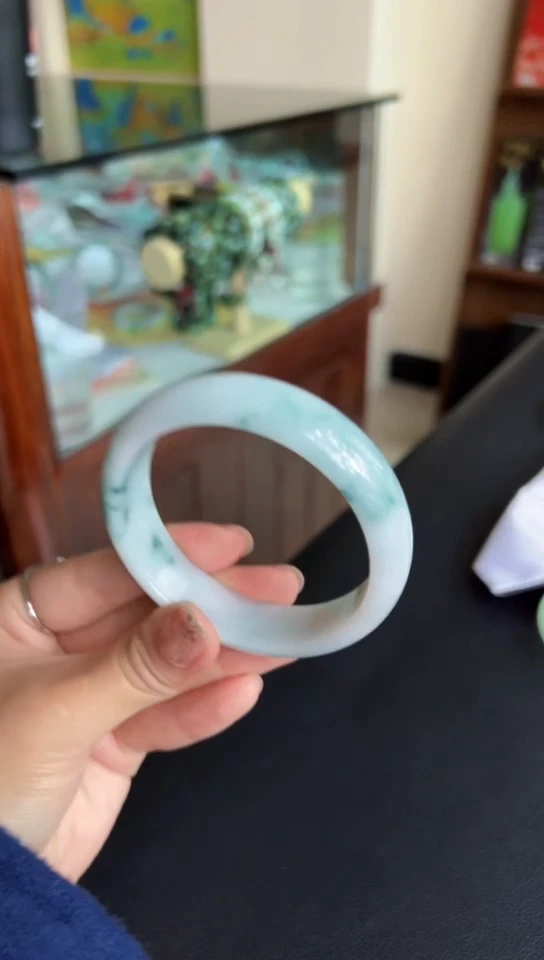 翡翠手镯未镶嵌圈口  5758