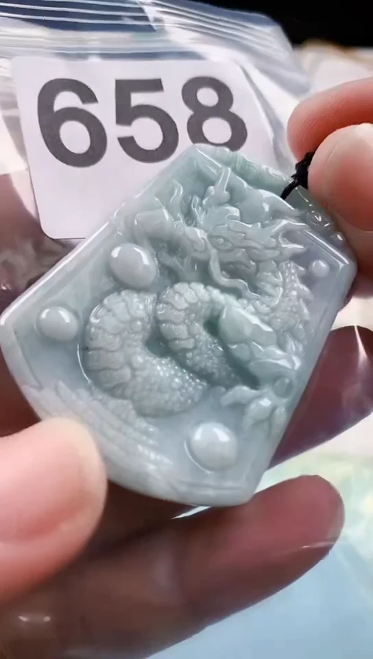 【闪购商品】翡翠颈饰未镶嵌天然翡翠吊坠挂件