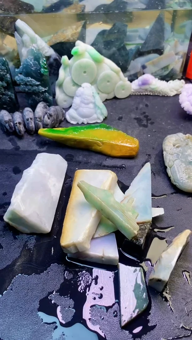 翡翠挂件未镶嵌天然翡翠090