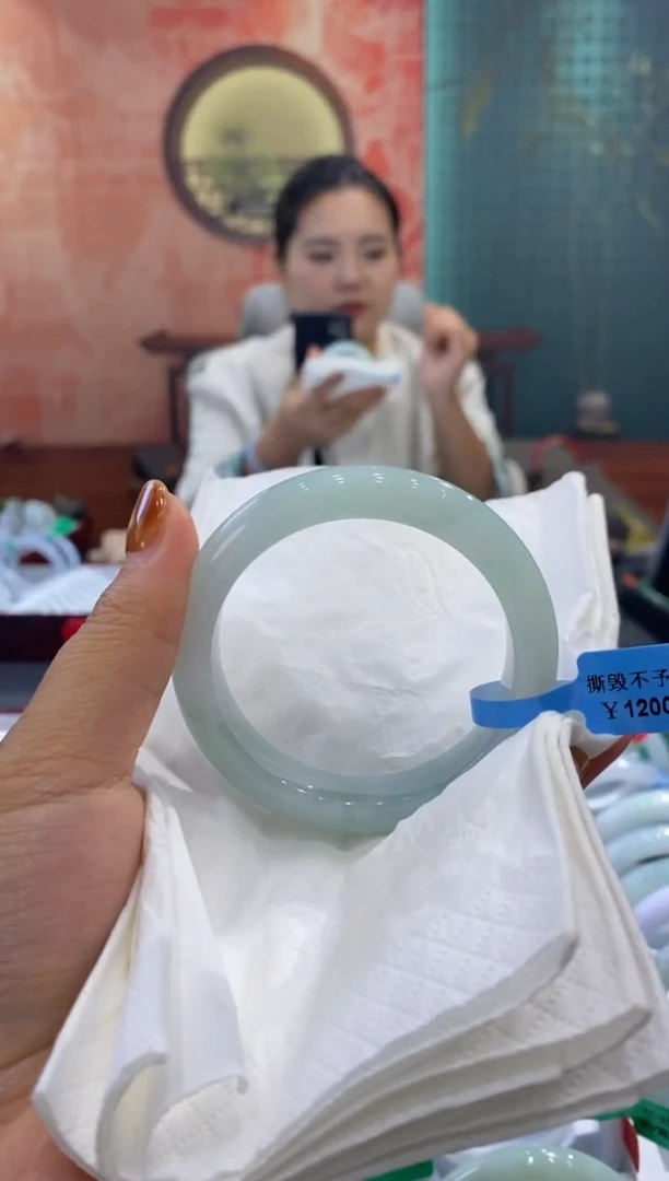 未镶嵌手镯翡翠多人00016833