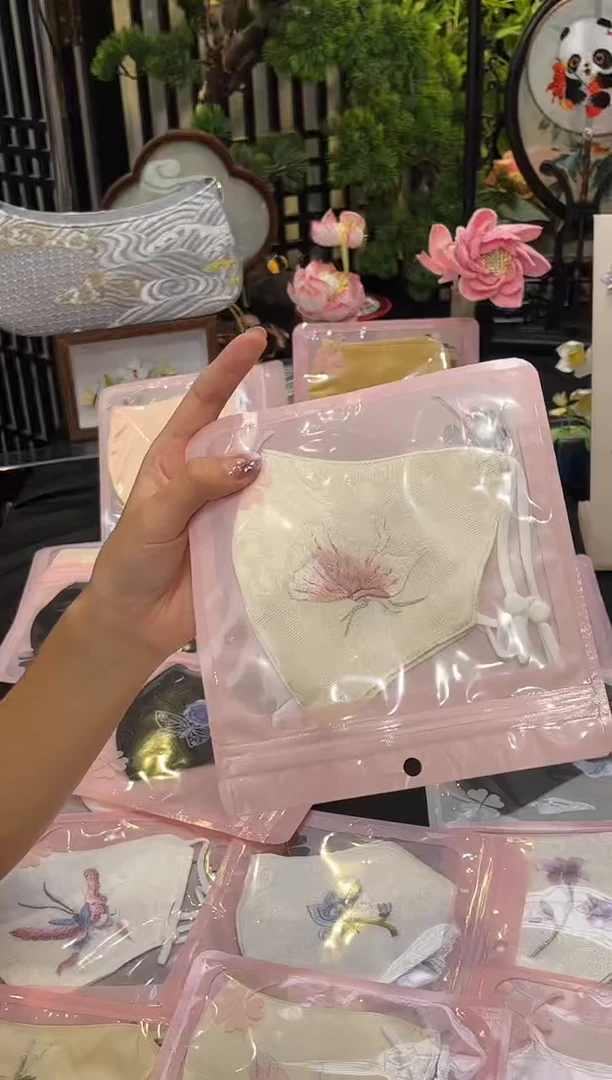 织绣꧁**꧂非遗苏绣饰品