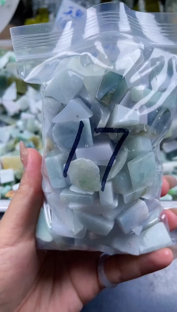 翡翠散珠天然翡翠小号500克17