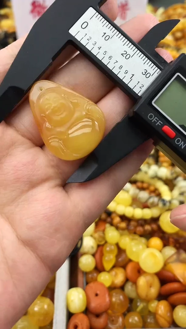 未镶嵌琥珀珠宝奇石87