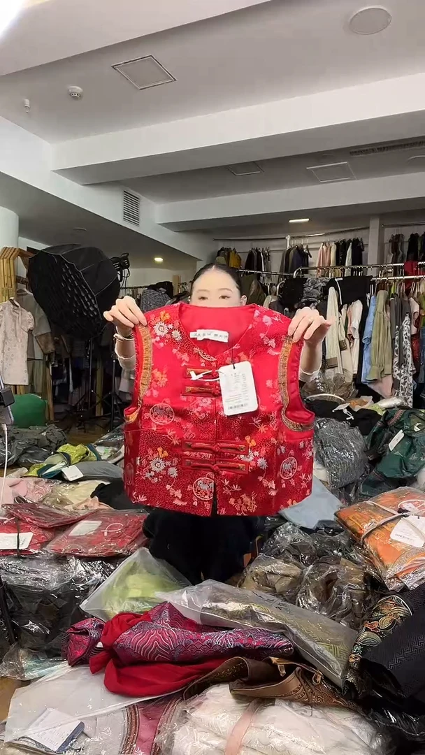 马甲       2XL码    125-135斤