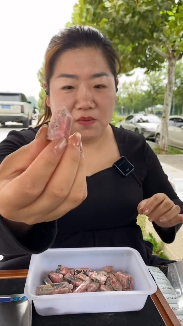 未镶嵌菱锰矿（红纹石）柱子红纹石柱子D241