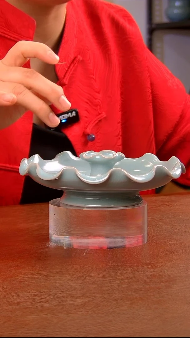 【闪购商品】瓷片959布托香插...........