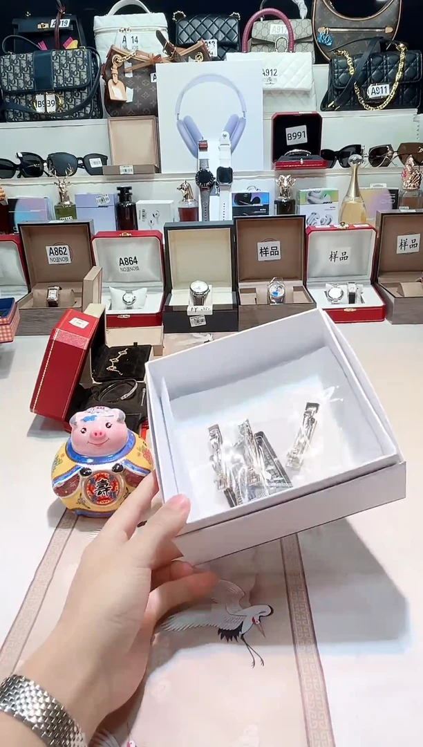瓷片瓷器 库房到期 全部地板价@@1
