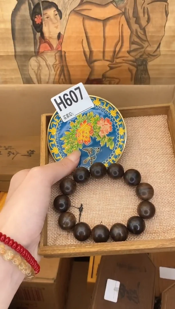 手工艺品琉璃H607琉璃手工艺品瓷器手串多样性发一