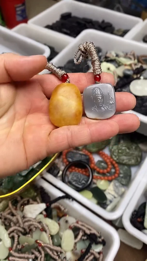 吊坠(不含链)未镶嵌和田玉1