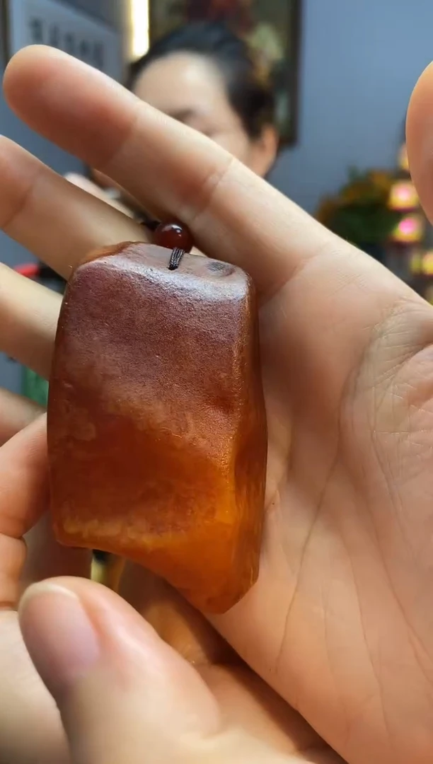 琥珀颈饰未镶嵌吊坠