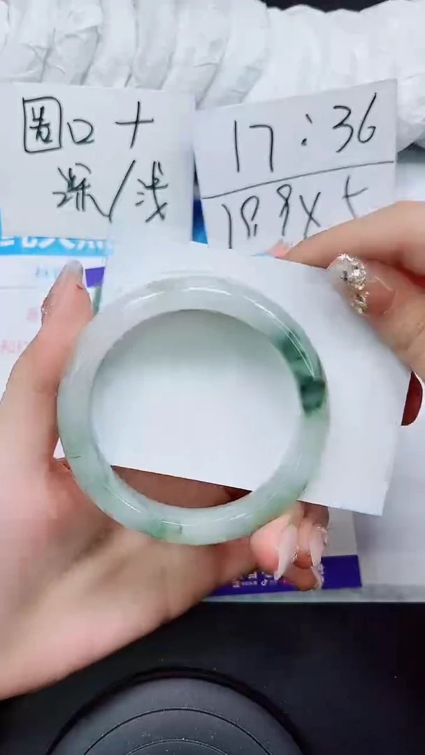 【闪购商品】石英质玉手镯未镶嵌S160-59/60