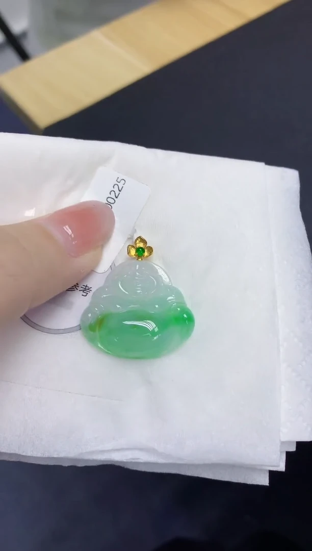 颈饰18K金镶嵌翡翠天然缅甸翡翠A货百元以上9元证书费自理
