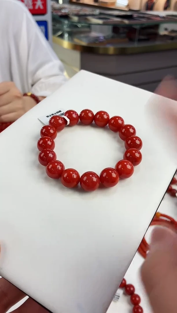 未镶嵌保山手串13*南红玛瑙一个/条