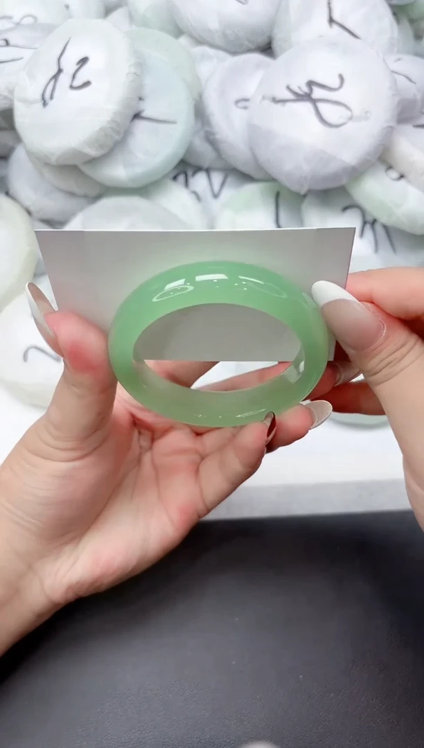 未镶嵌手镯石英质玉230-54.1