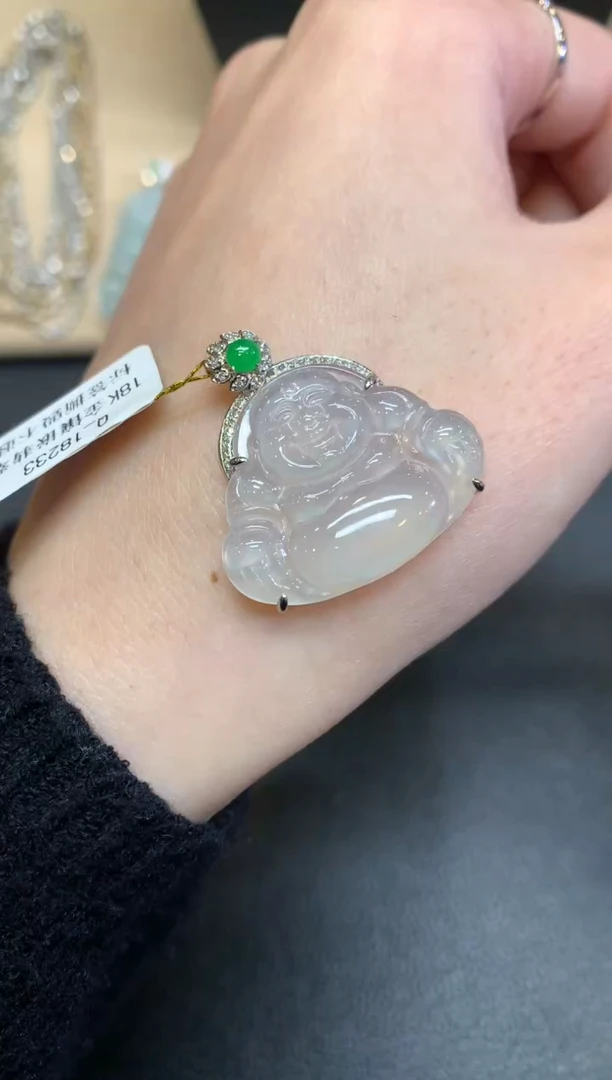 【闪购商品】翡翠颈饰18K金镶嵌佛公【无服务费】