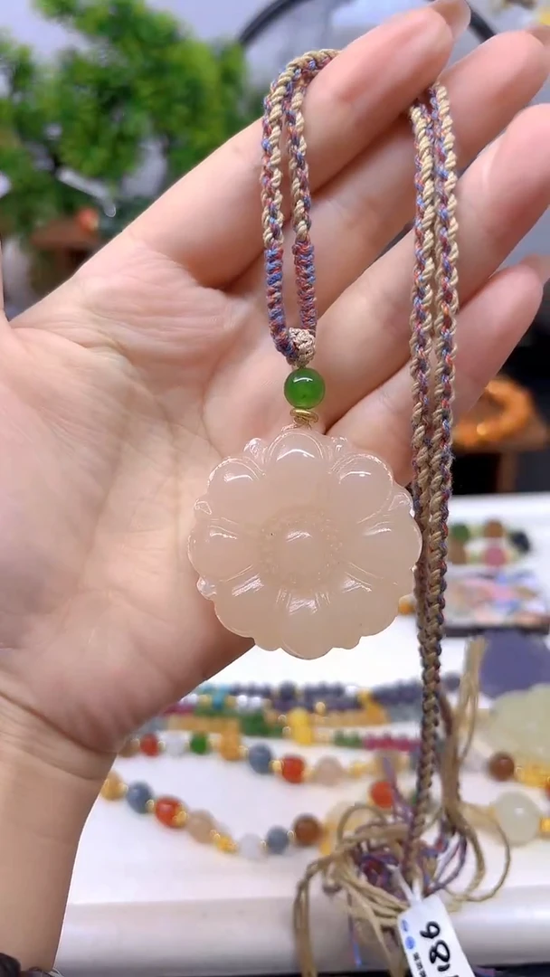 颈饰未镶嵌和田玉M186