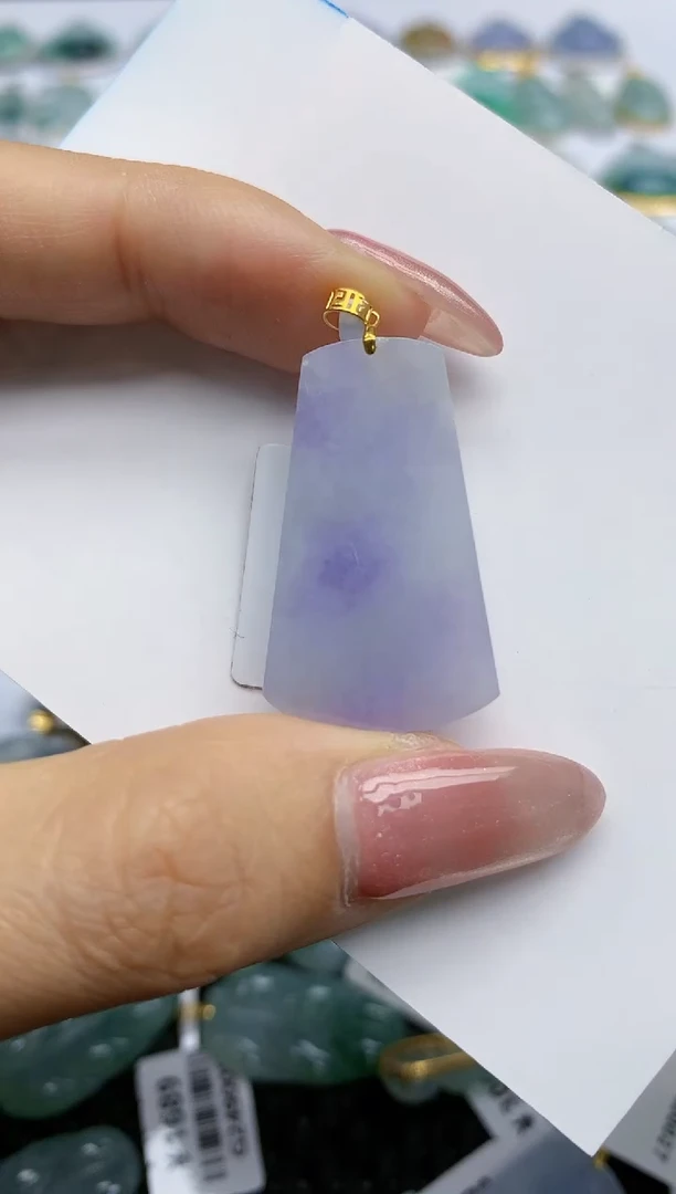 【闪购商品】翡翠挂件18K金镶嵌天然翡翠A货