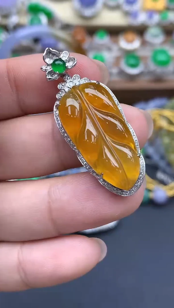 翡翠18K金镶嵌颈饰681-春日珠宝