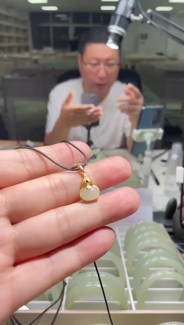 颈饰未镶嵌和田玉多样性发货其一