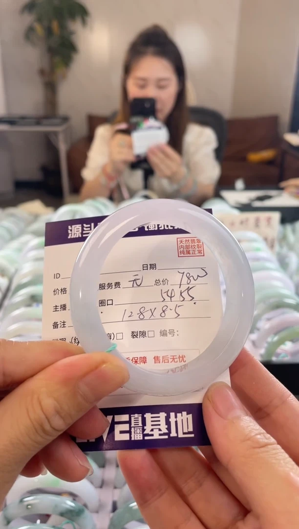 翡翠手镯未镶嵌1111111111111111111